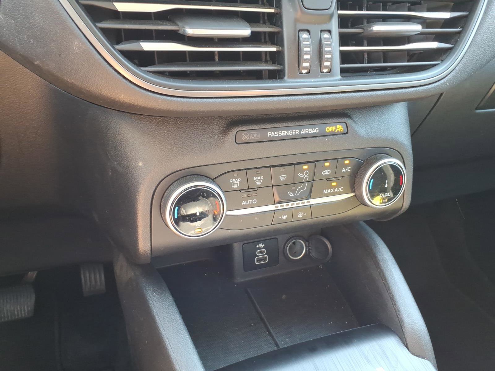 Used 2024 Ford Escape Active image 18