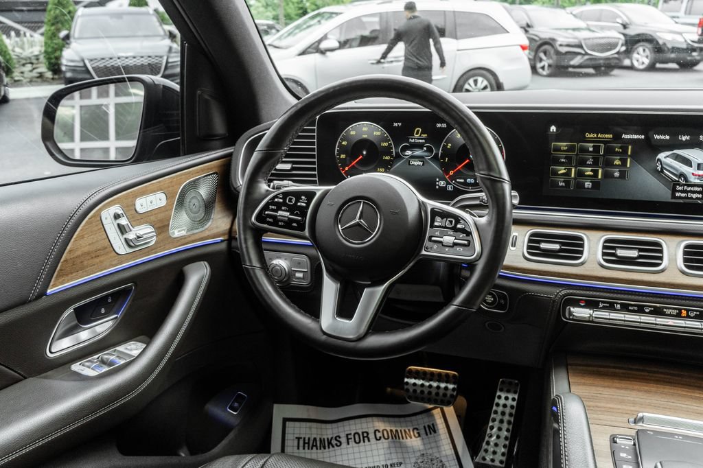 Used 2022 Mercedes-Benz GLS 450 4MATIC image 13