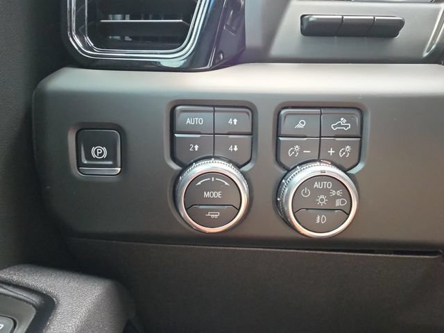 Certified 2025 GMC Sierra 1500 AT4 w/ AT4 Premium Package AWD/4WD image 24