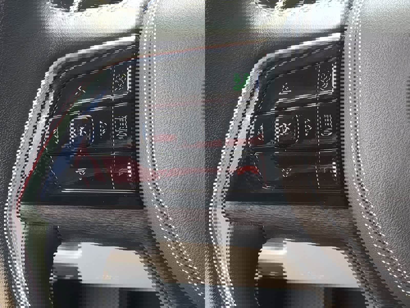 Certified 2022 Jeep Grand Cherokee L Overland AWD/4WD image 23