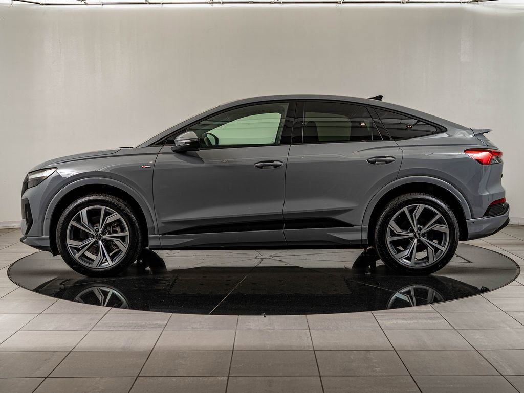 Used 2023 Audi Q4 e-tron Premium Plus w/ Premium Plus AWD/4WD image 8