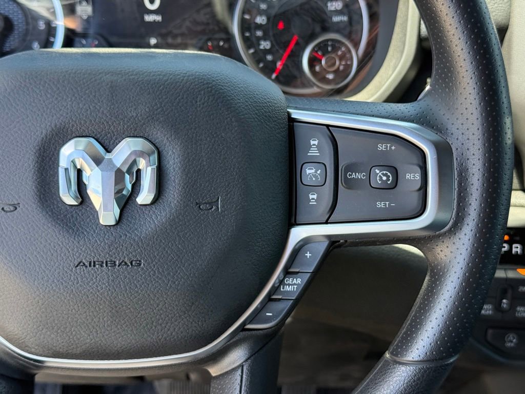 New 2026 RAM 1500 Express AWD/4WD image 16