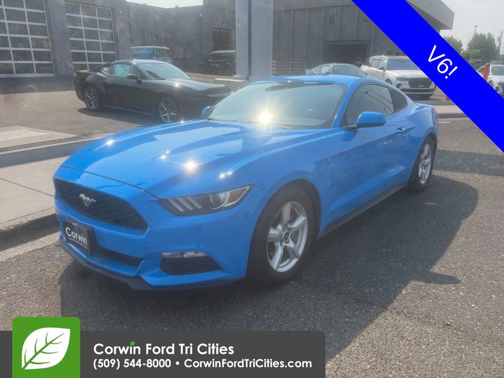 Used 2017 Ford Mustang Coupe RWD image 3