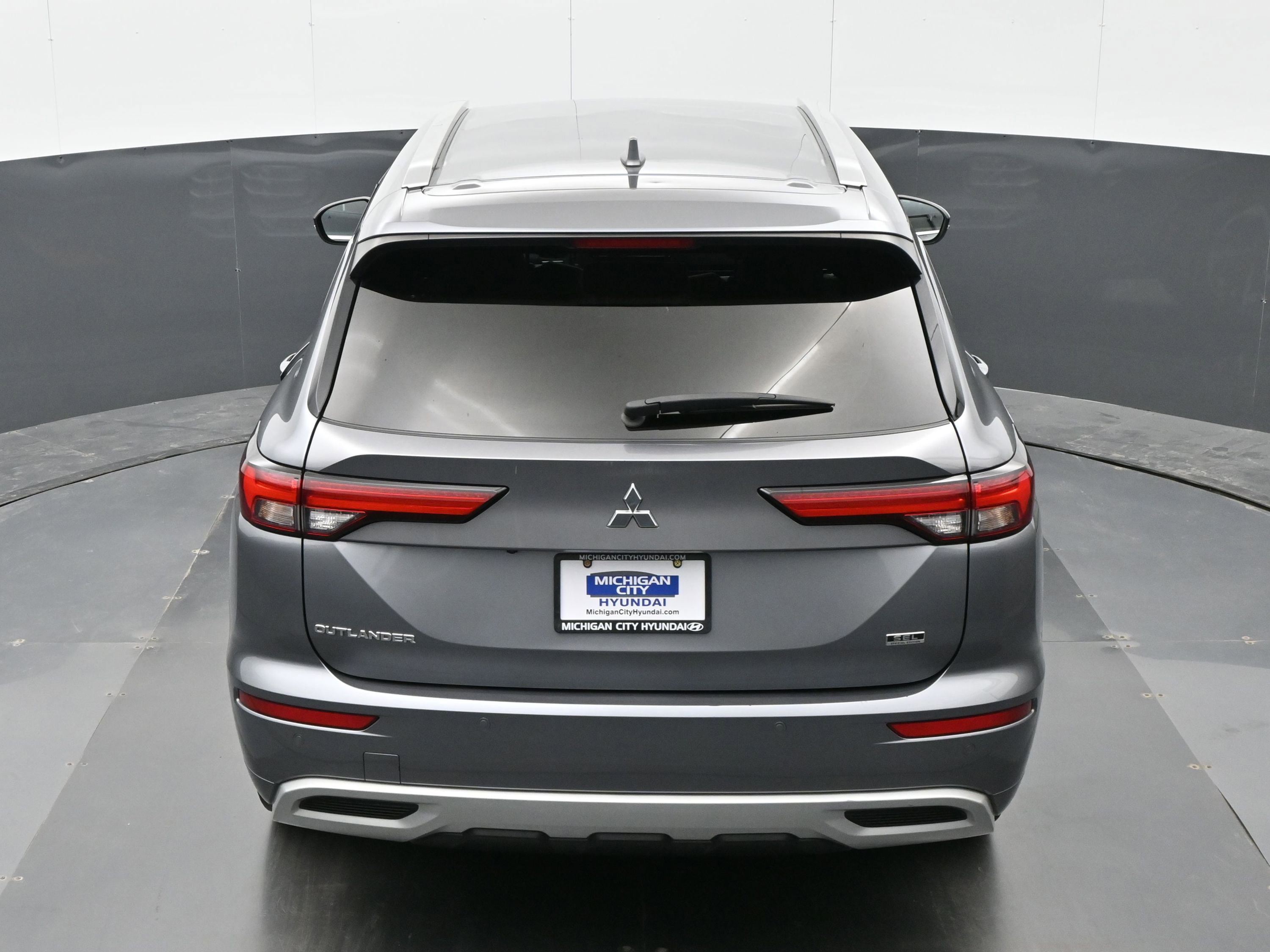 Used 2022 Mitsubishi Outlander SEL image 29