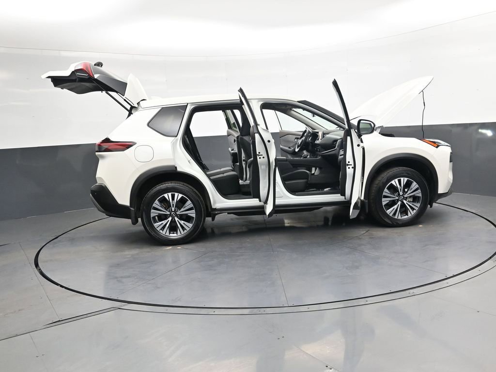 Used 2023 Nissan Rogue SV FWD image 47