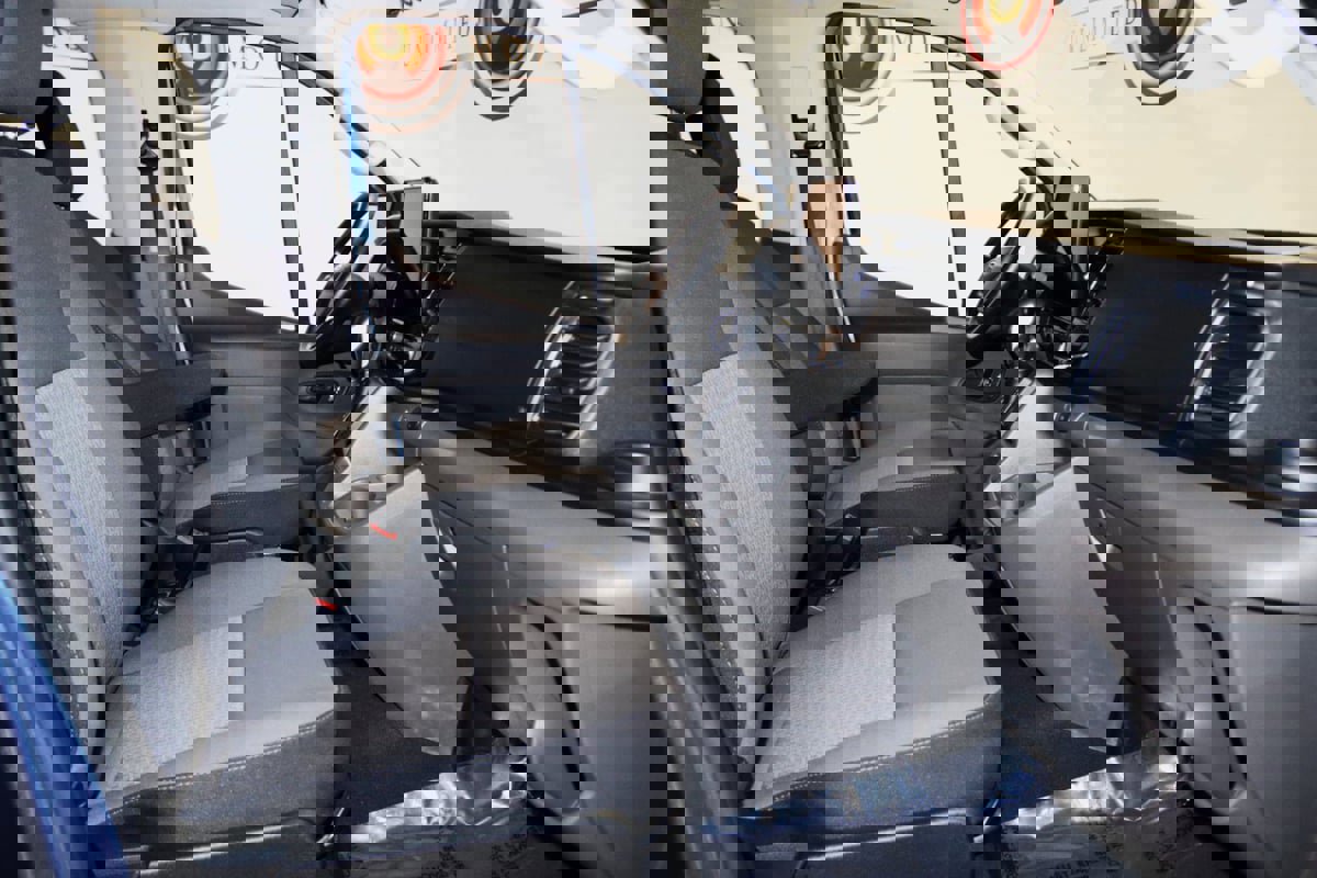 Used 2024 Ford Transit 350 XLT image 51