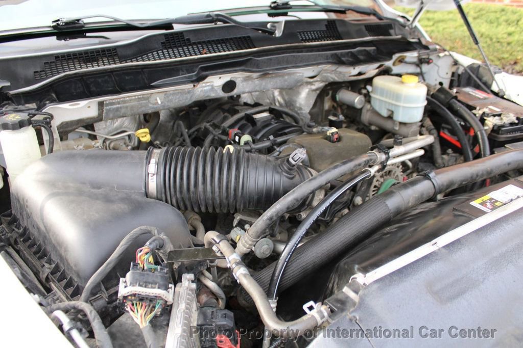 Used 2017 RAM 3500 Tradesman w/ Chrome Appearance Group image 28