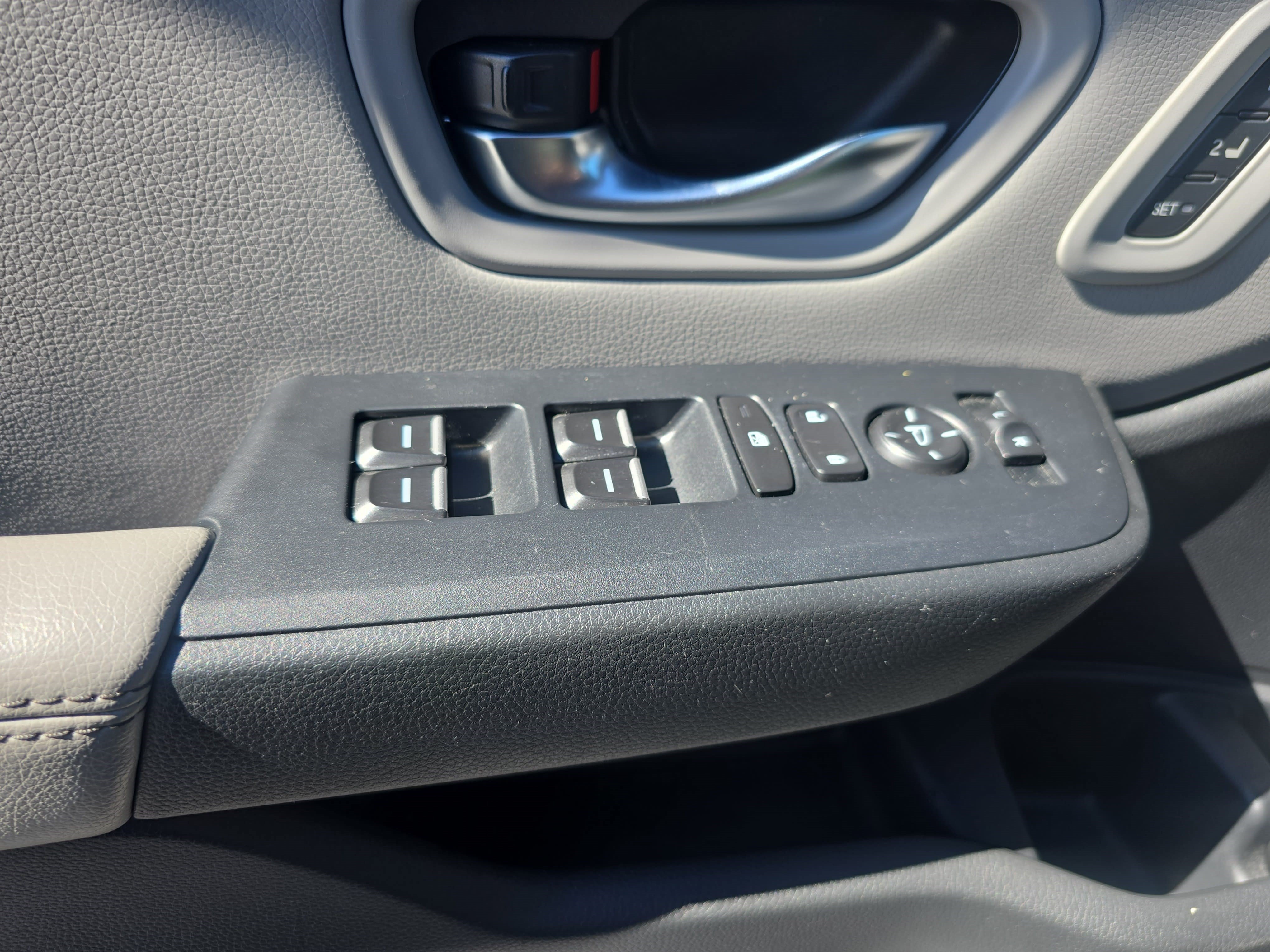 Certified 2024 Honda Pilot Touring image 28