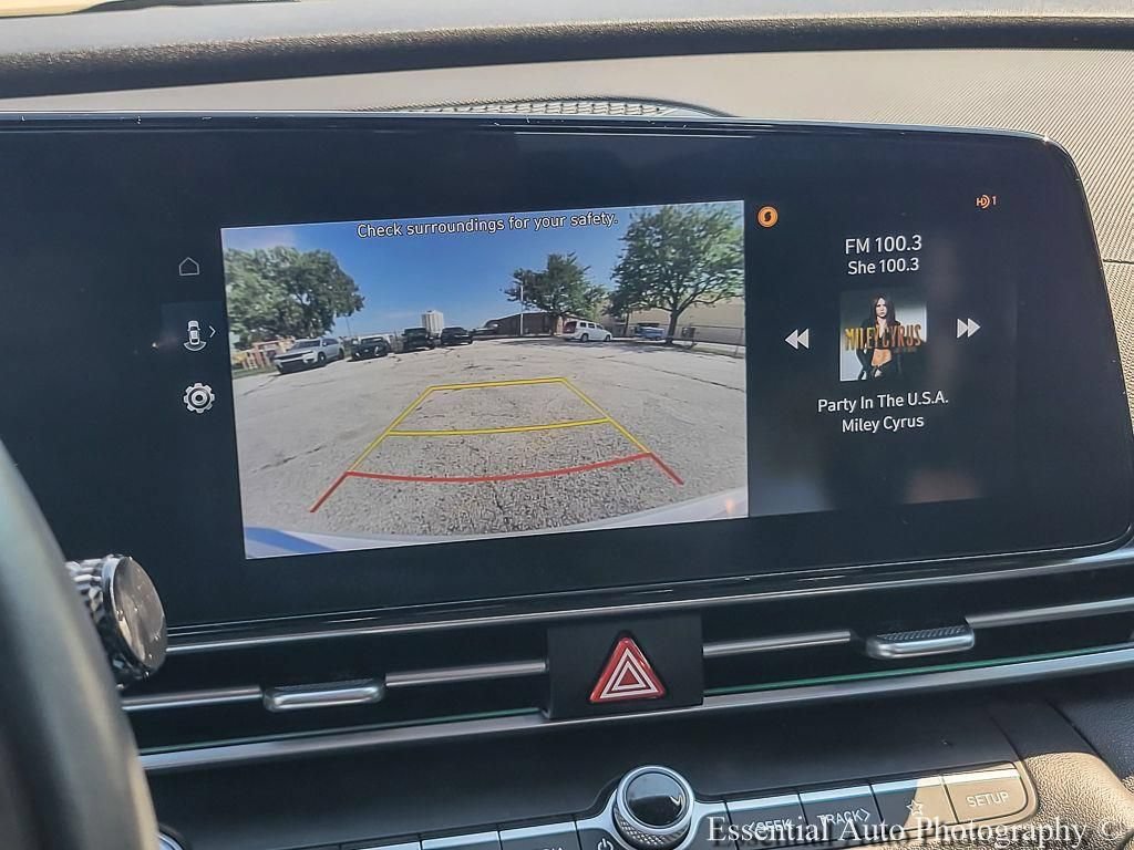 Used 2025 Hyundai Elantra SEL FWD image 22