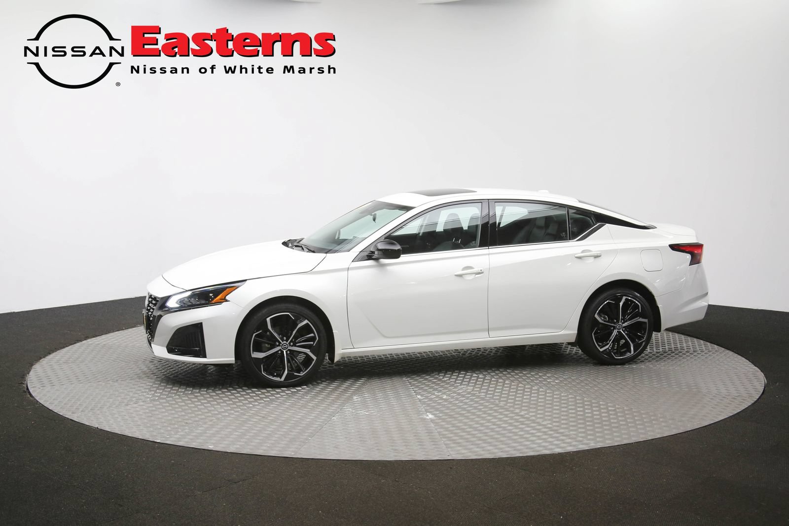 Used 2023 Nissan Altima 2.5 SR w/ SR Premium Package AWD/4WD image 58