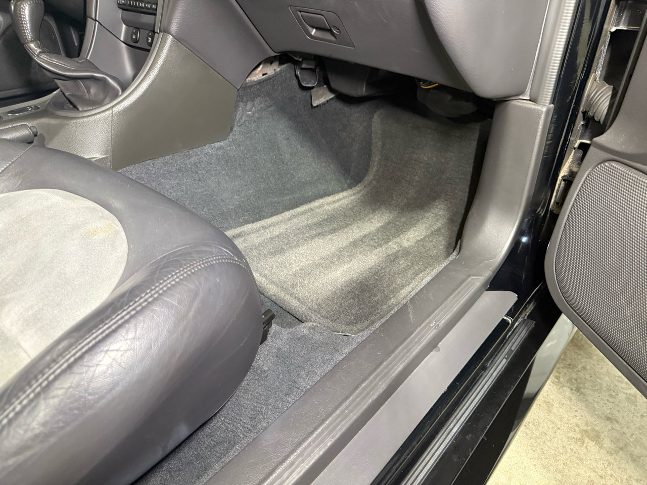 Used 2001 Ford Mustang Cobra image 22