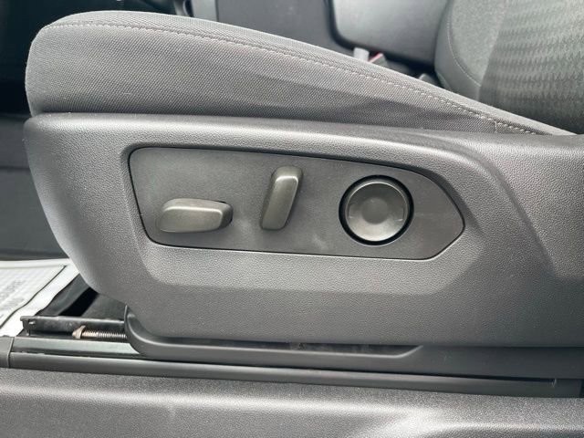 Used 2024 Chevrolet Silverado 2500 LT w/ Convenience Package AWD/4WD image 11