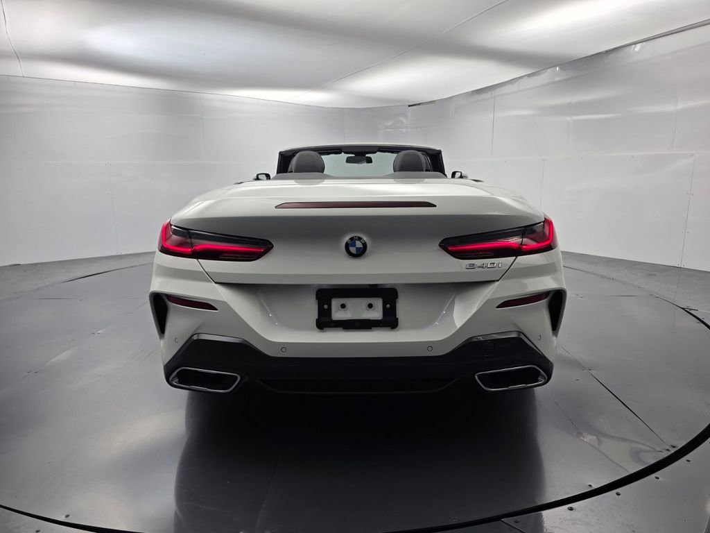 Used 2026 BMW 840i Convertible w/ Comfort Seating Package RWD image 5