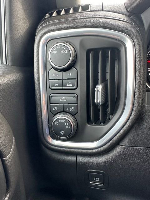 Certified 2022 Chevrolet Silverado 1500 LT w/ Bed Protection Package image 32