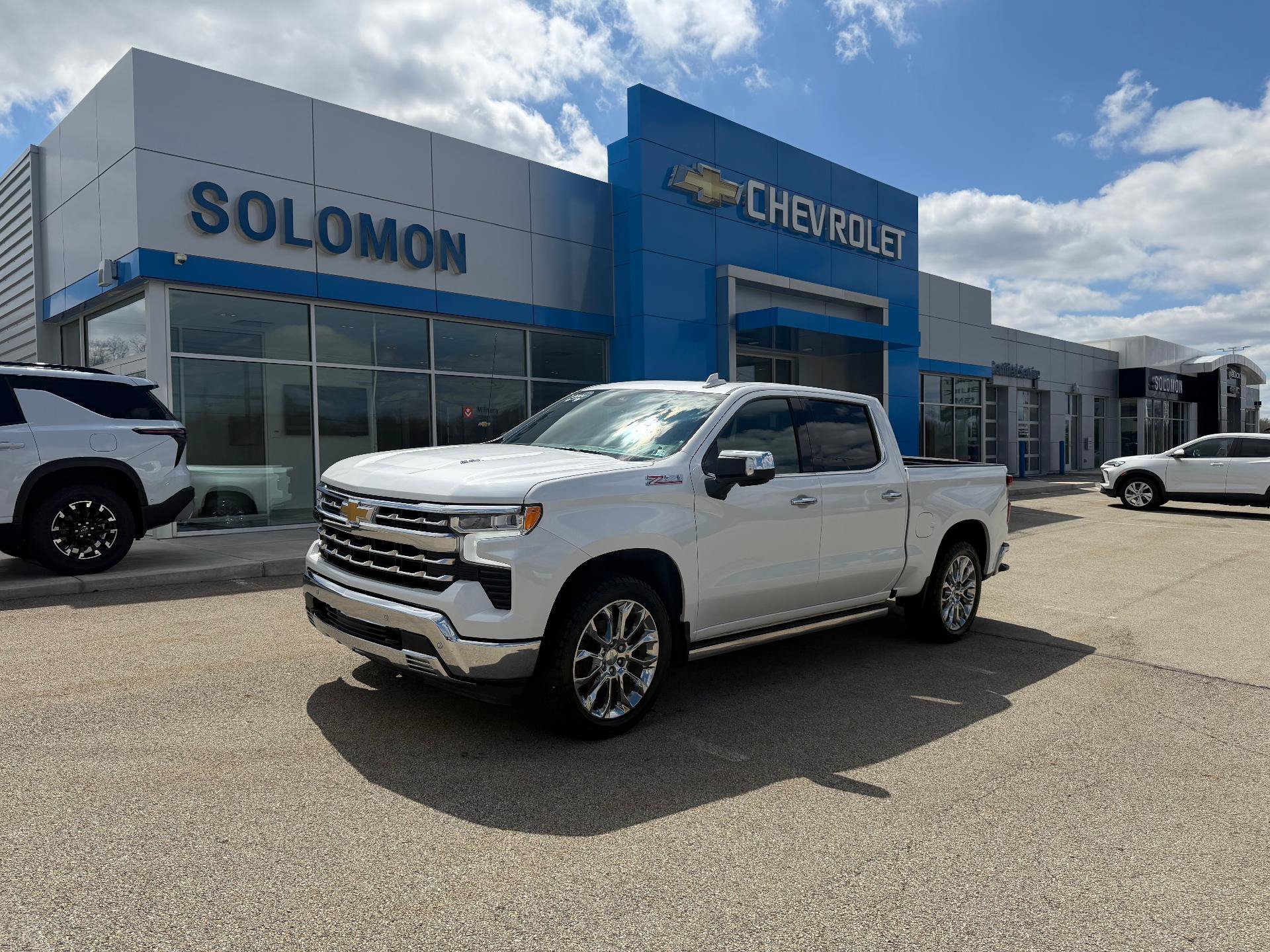 Certified 2024 Chevrolet Silverado 1500 LTZ w/ LTZ Convenience Package II AWD/4WD image 1