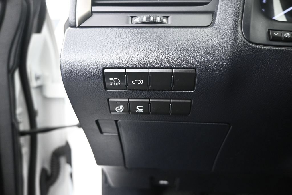 Used 2022 Lexus RX 350L Premium w/ Special Edition AWD/4WD image 13
