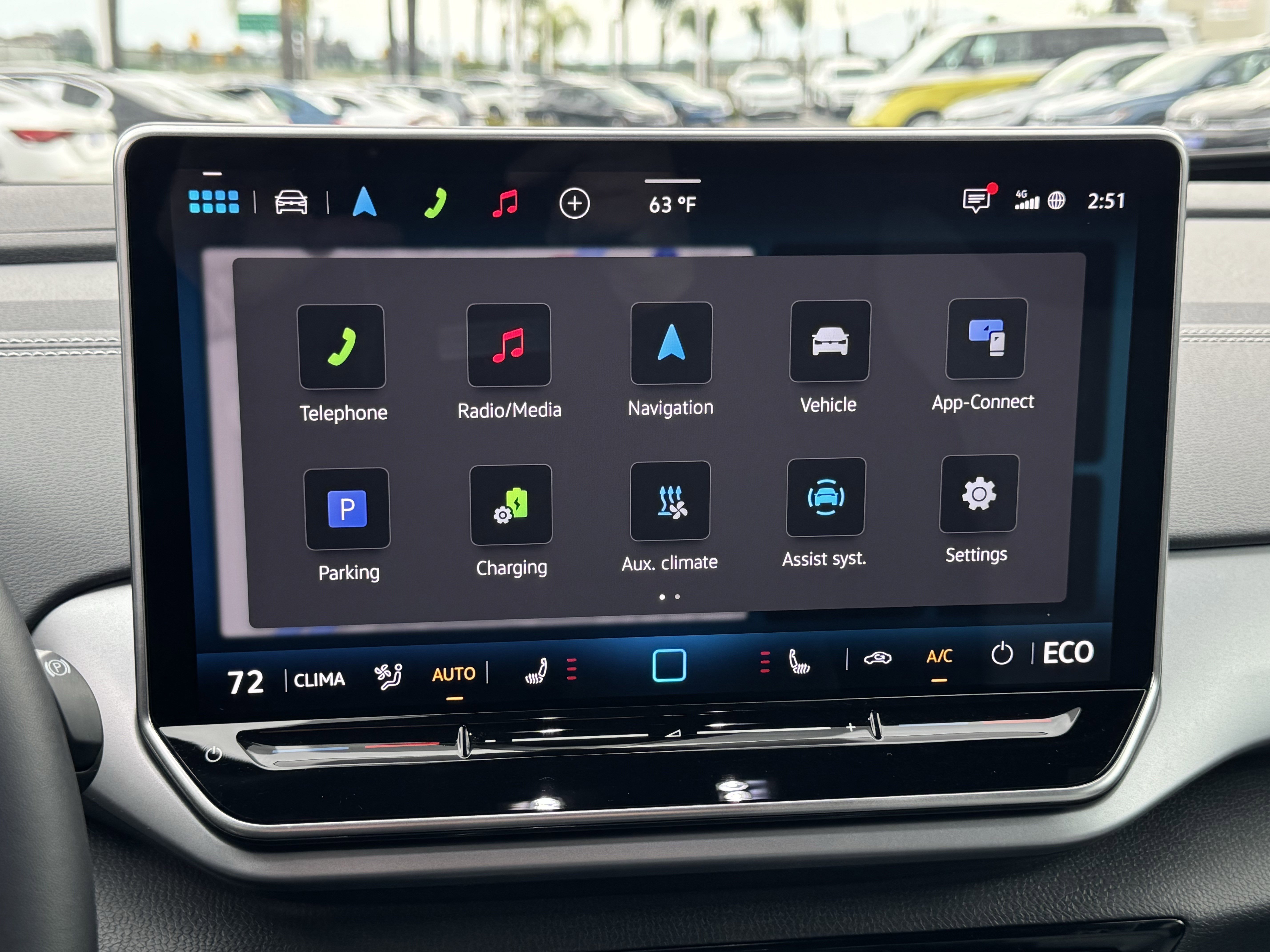 Used 2025 Volkswagen ID.4 Pro image 25