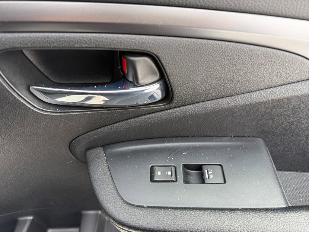 Used 2022 Honda Pilot Special Edition image 17