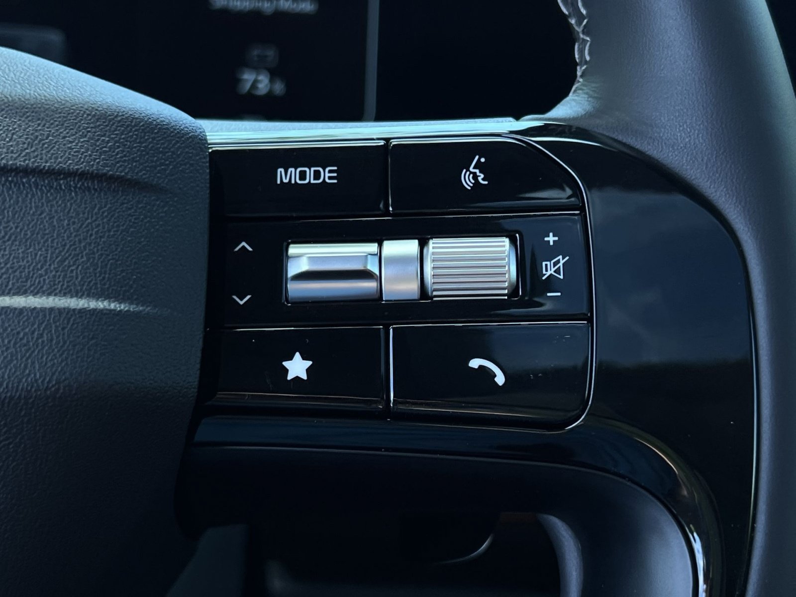 New 2027 Kia Carnival SX Prestige FWD image 23