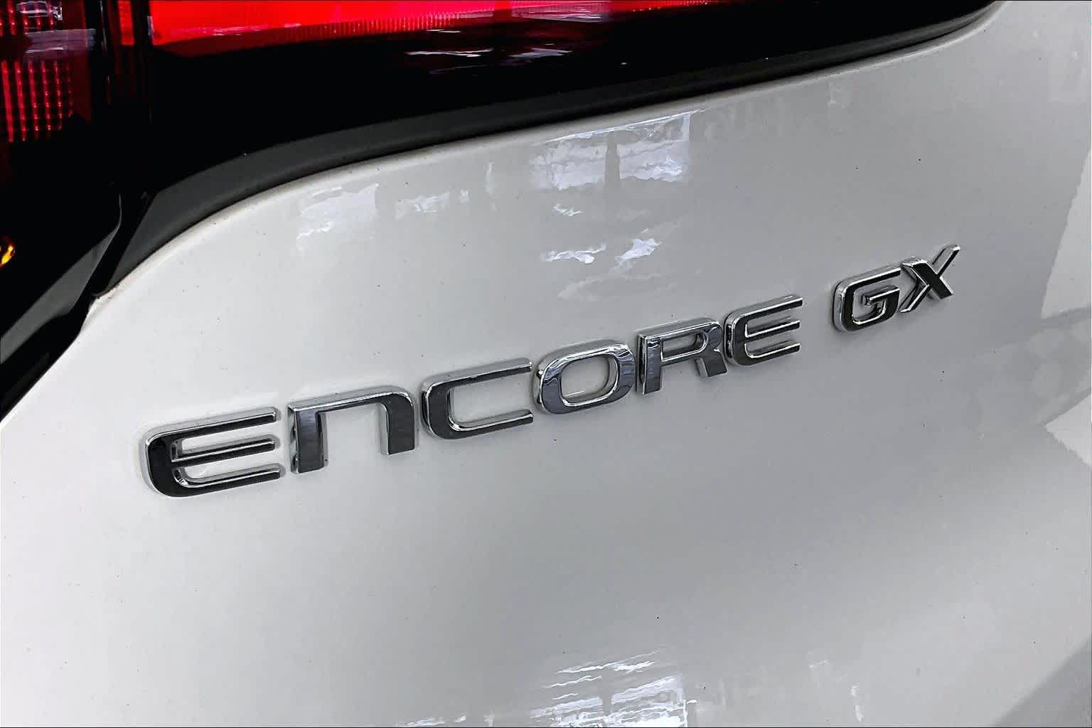 Used 2024 Buick Encore GX Preferred FWD image 29