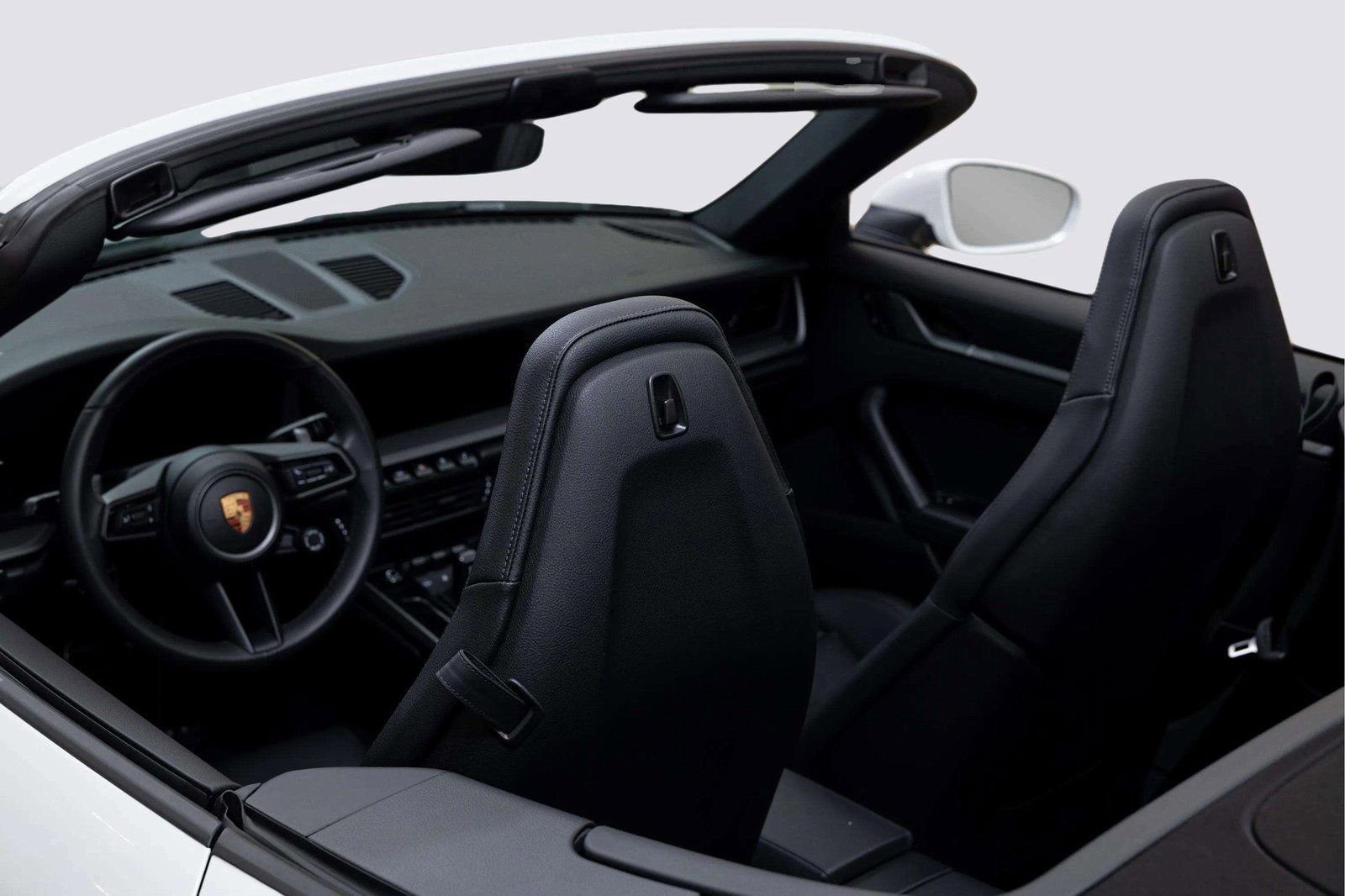 Used 2025 Porsche 911 Carrera RWD image 27