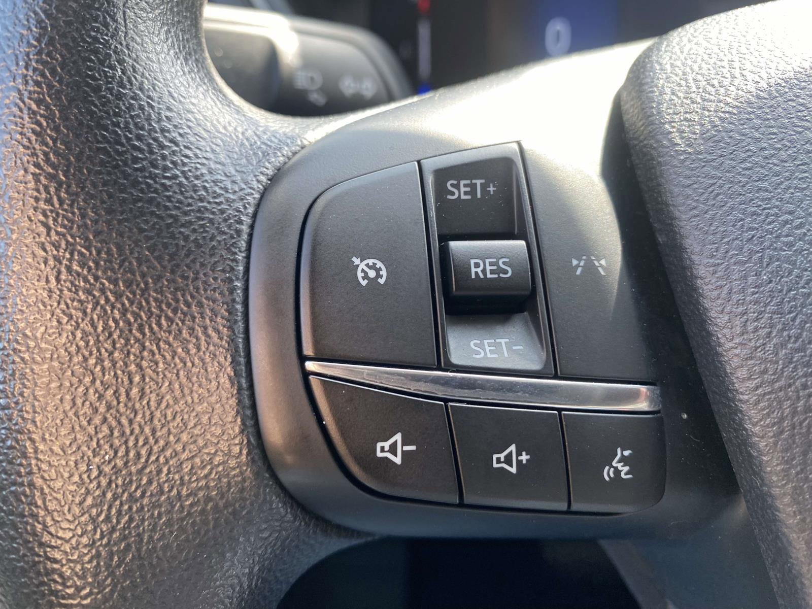 Used 2025 Ford Escape Active FWD image 20