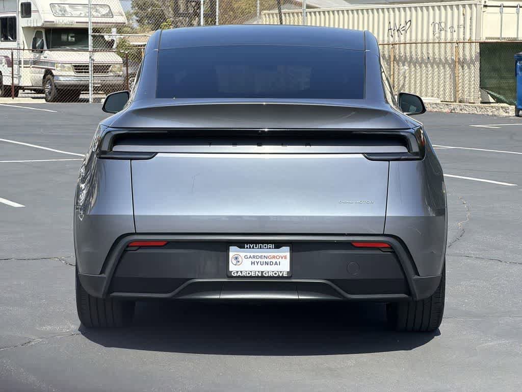 Used 2026 Tesla Model Y AWD image 5