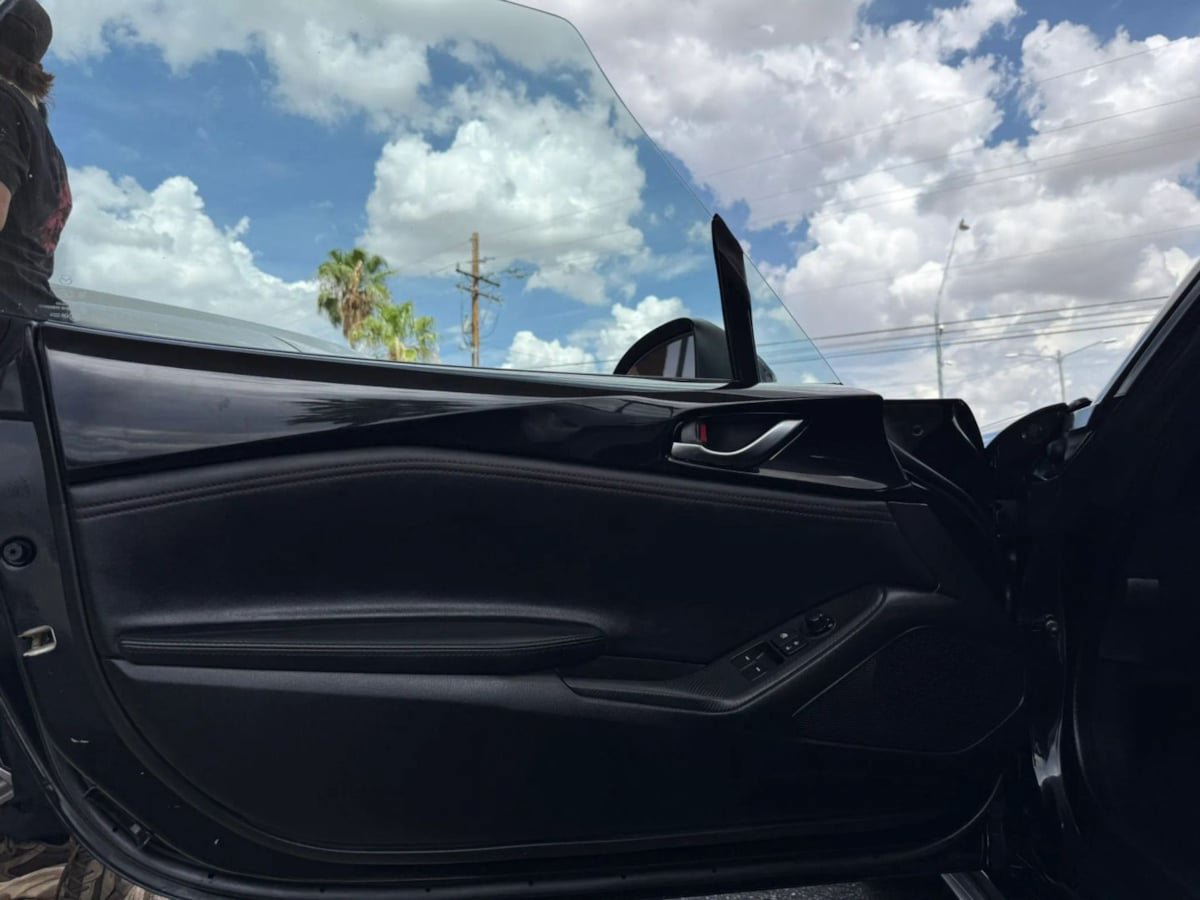 Used 2018 MAZDA MX-5 Miata Grand Touring RWD image 40