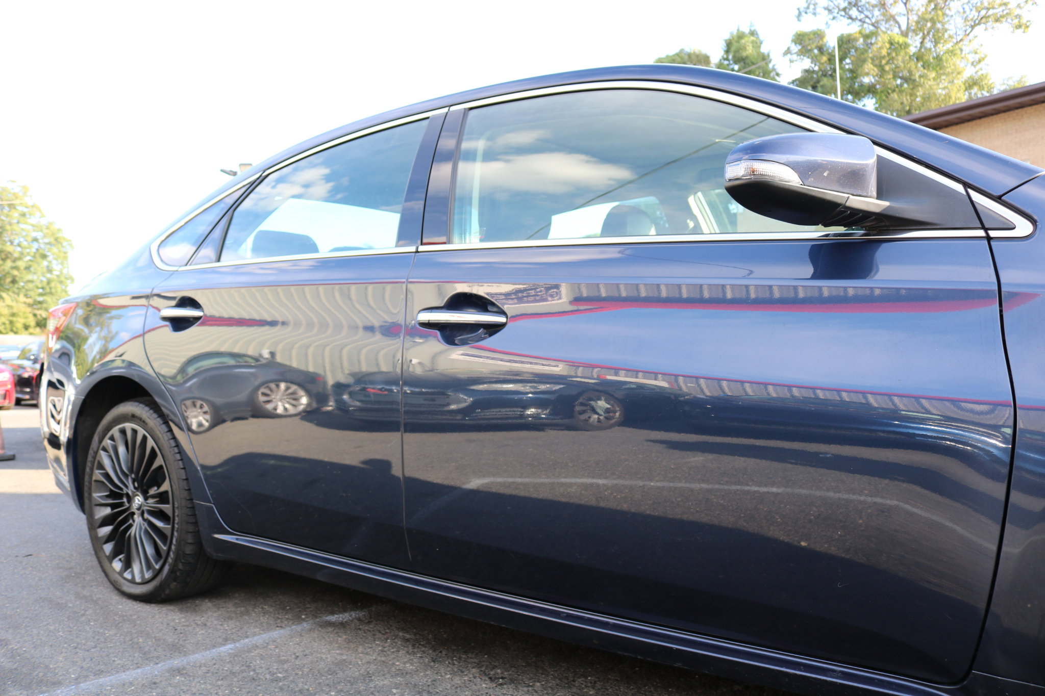 Used 2016 Toyota Avalon XLE Premium image 11