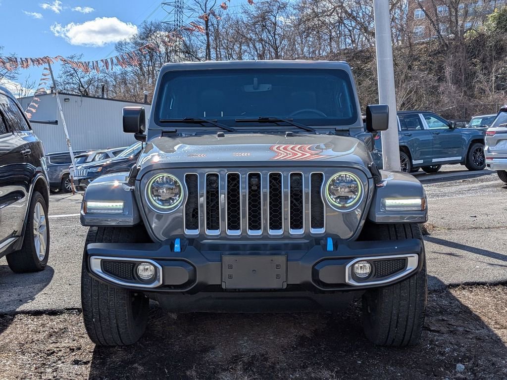 Used 2023 Jeep Wrangler Unlimited Sahara w/ Cold Weather Group AWD/4WD image 3