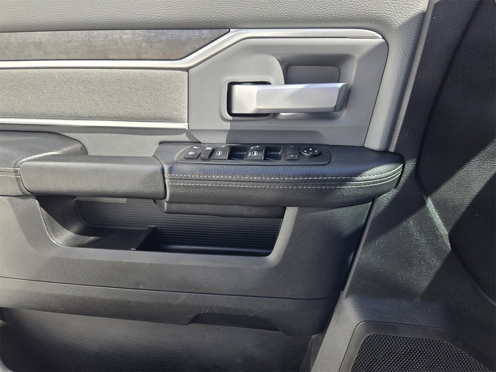 Used 2021 RAM 2500 Big Horn image 21