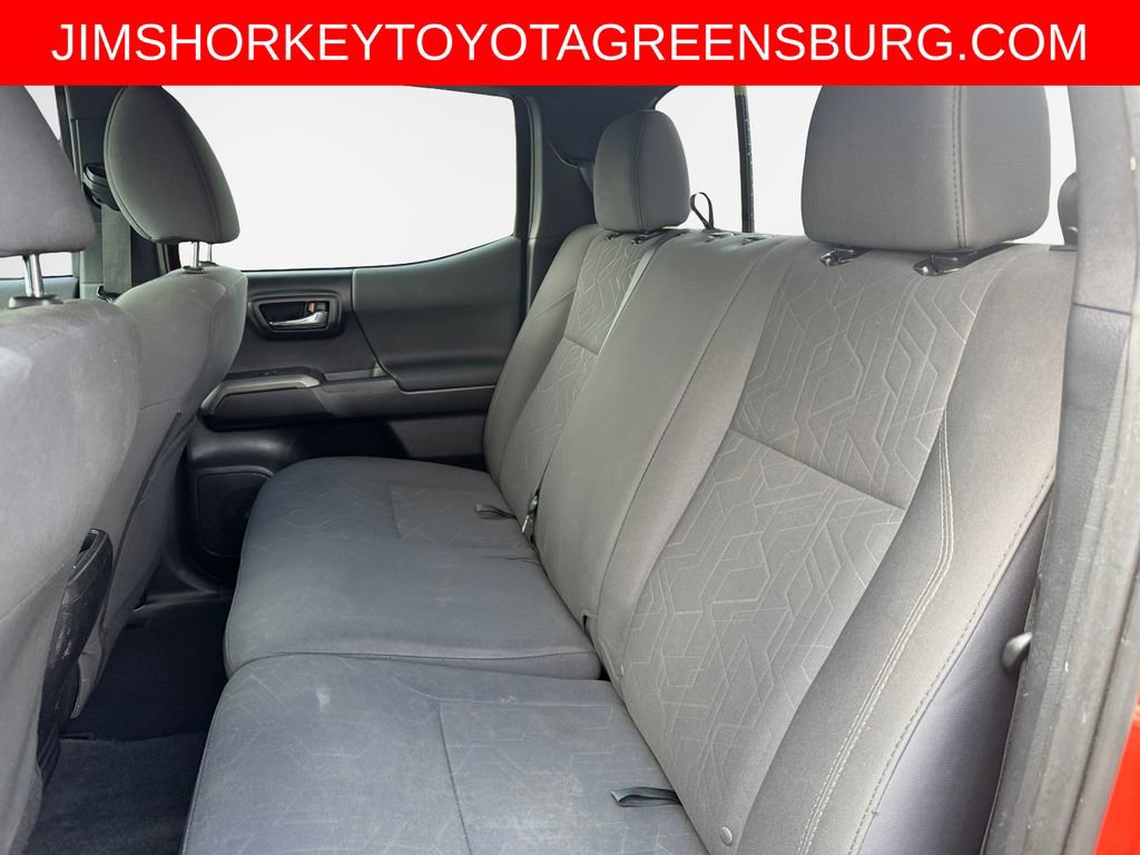 Used 2016 Toyota Tacoma TRD Off-Road AWD/4WD image 24