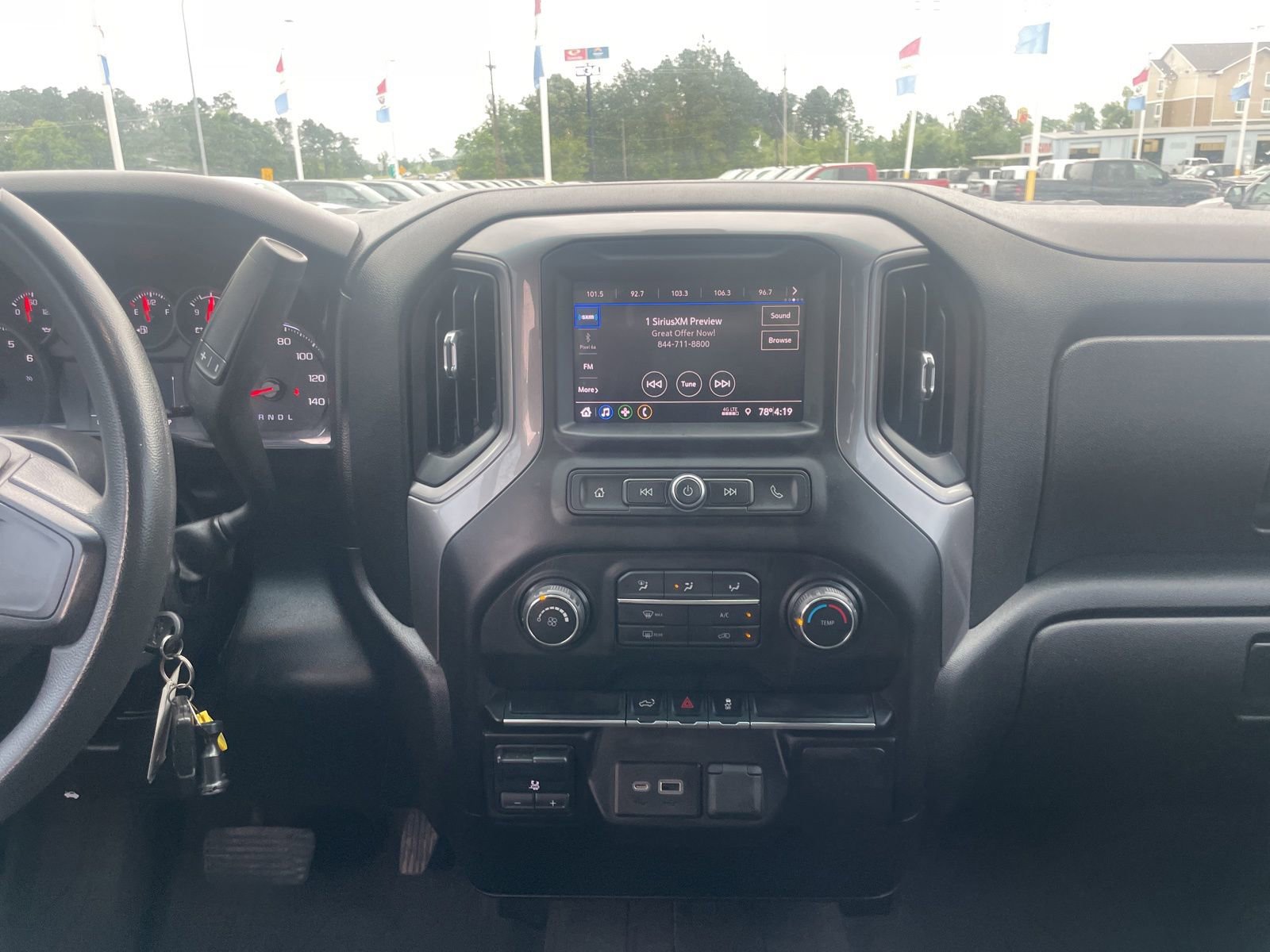Used 2021 Chevrolet Silverado 2500 Custom w/ Custom Value Package AWD/4WD image 10
