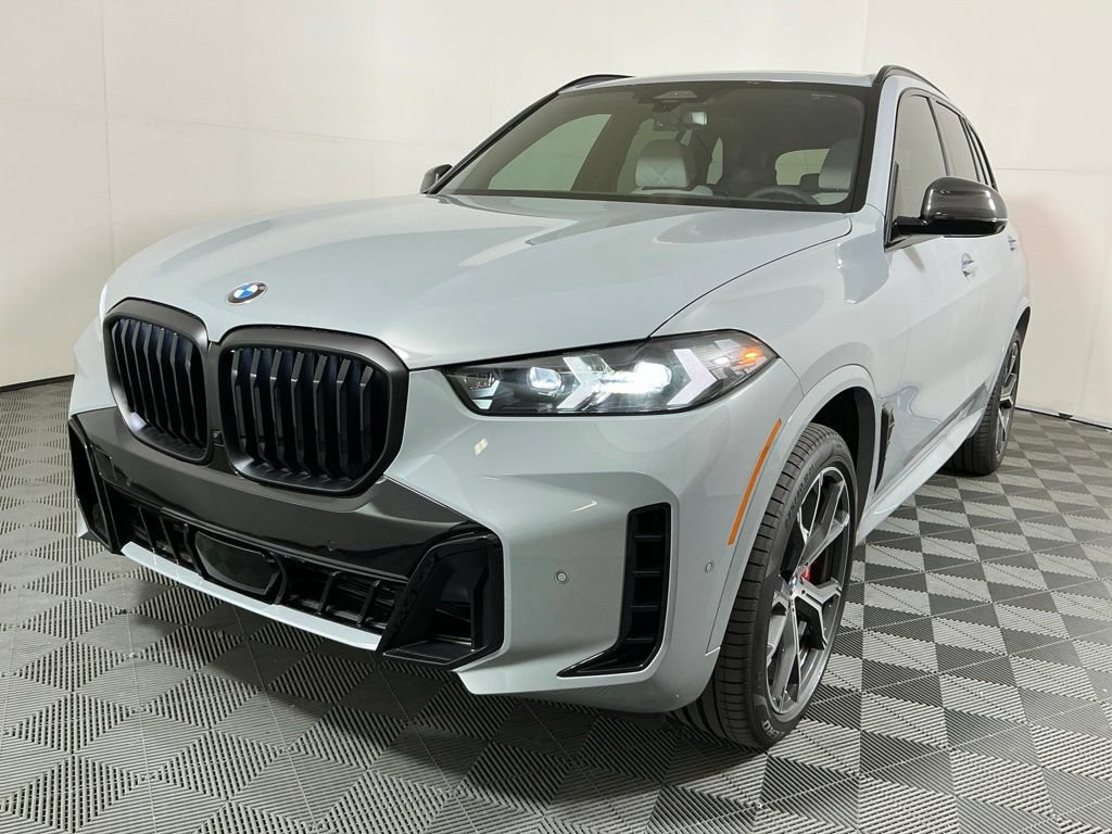 New 2026 BMW X5 xDrive40i w/ M Sport Package AWD/4WD image 2