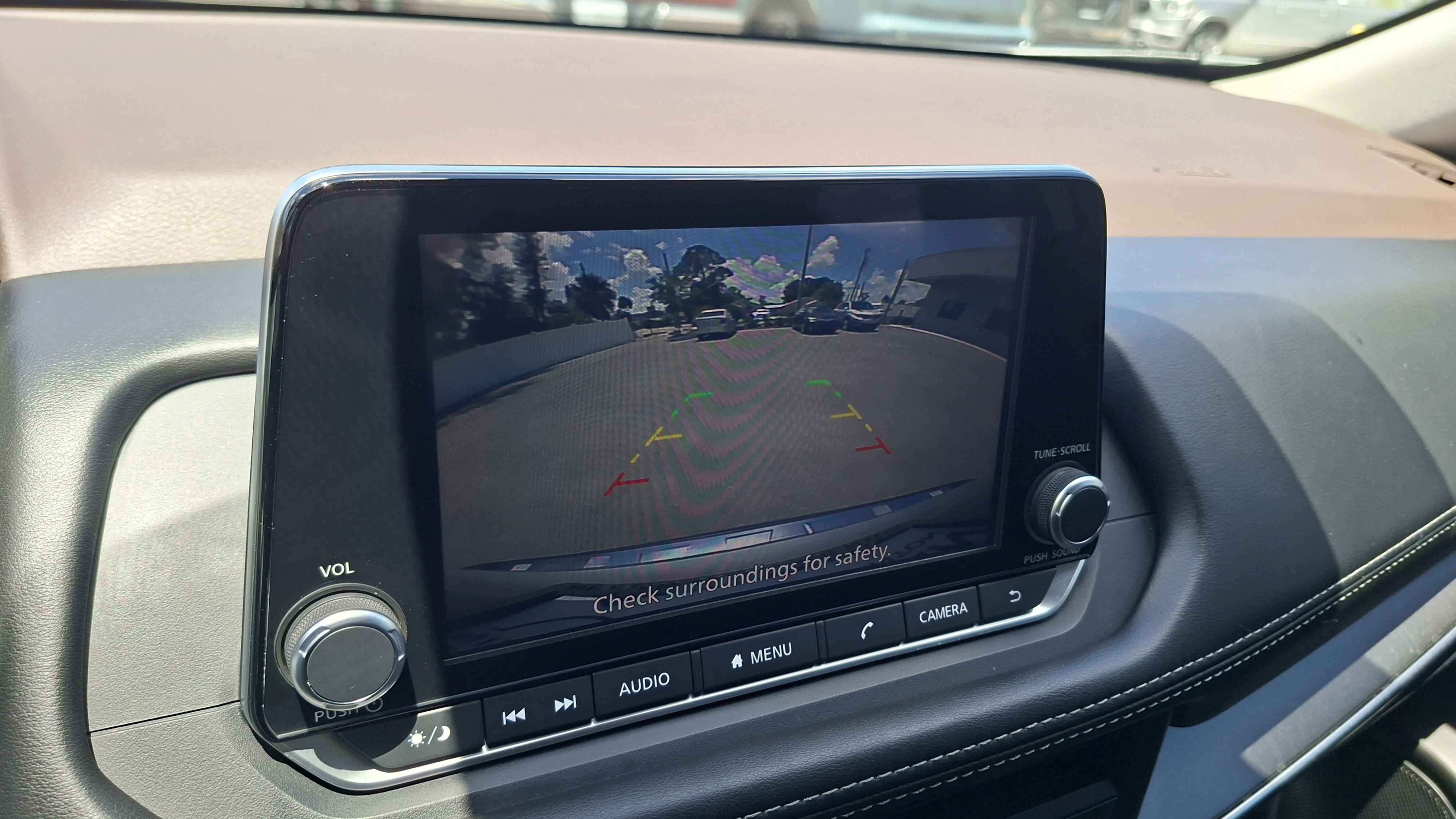 Used 2023 Nissan Rogue SV FWD image 13