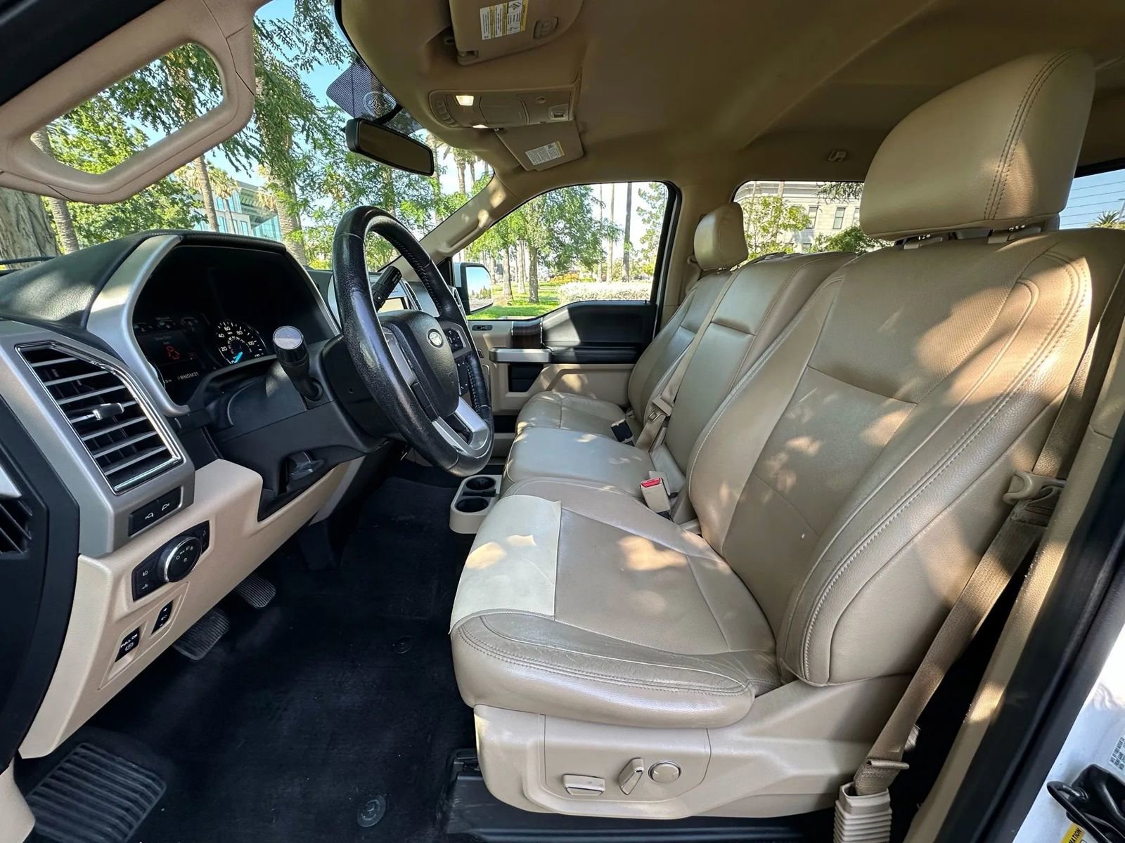 Used 2015 Ford F150 Lariat w/ Equipment Group 501A Mid image 8