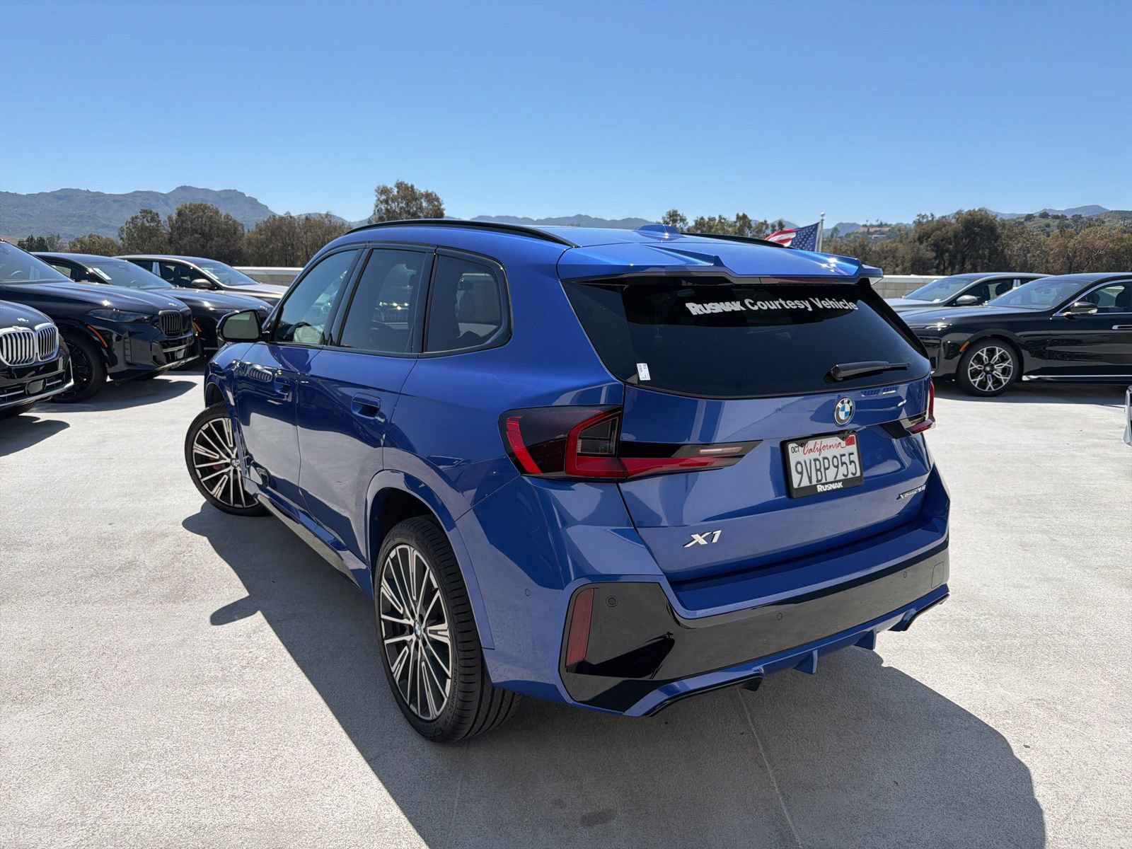 Used 2026 BMW X1 xDrive28i w/ Technology Package image 2