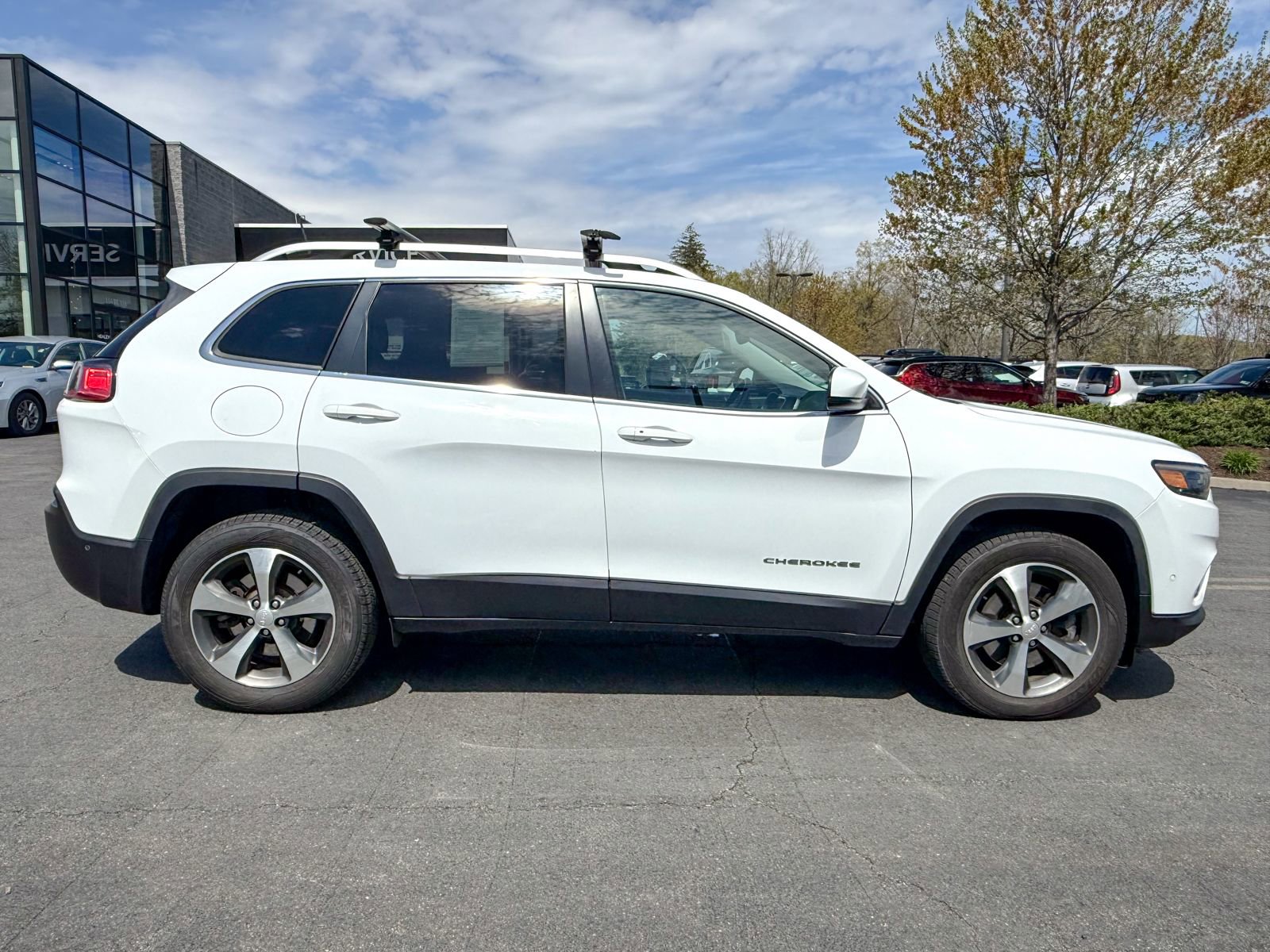Used 2021 Jeep Cherokee Limited AWD/4WD image 5