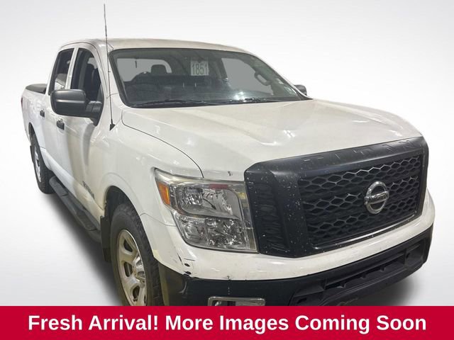 Used 2017 Nissan Titan S image 1