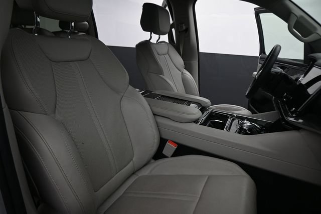Used 2022 Jeep Wagoneer Series II AWD/4WD image 21
