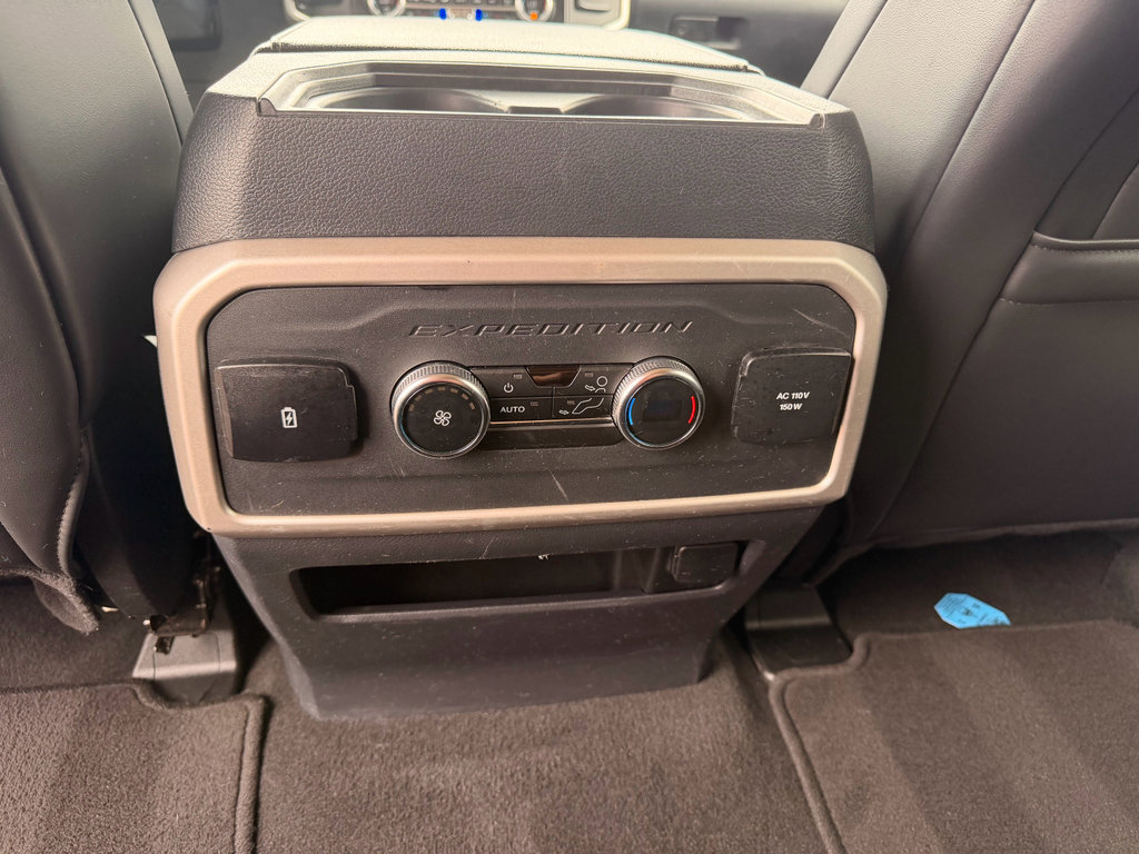 Used 2024 Ford Expedition XLT RWD image 15