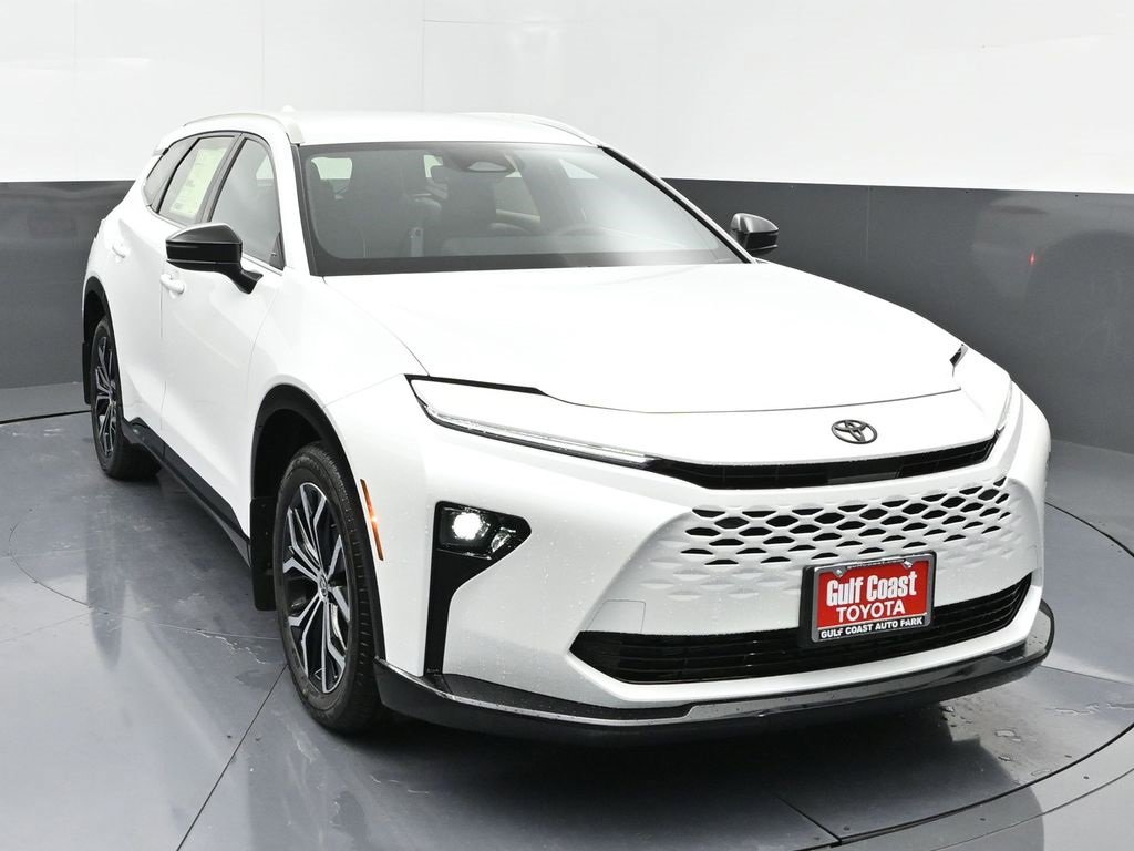 New 2025 Toyota Crown Signia image 3