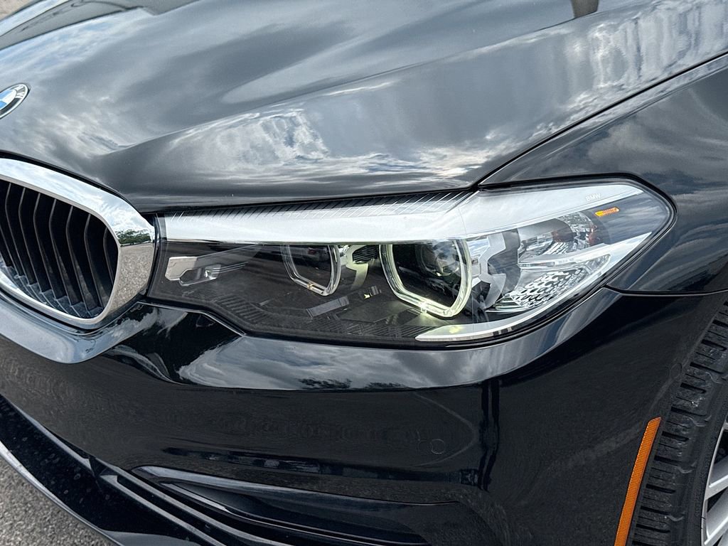 Used 2019 BMW 530i w/ Convenience Package RWD image 9