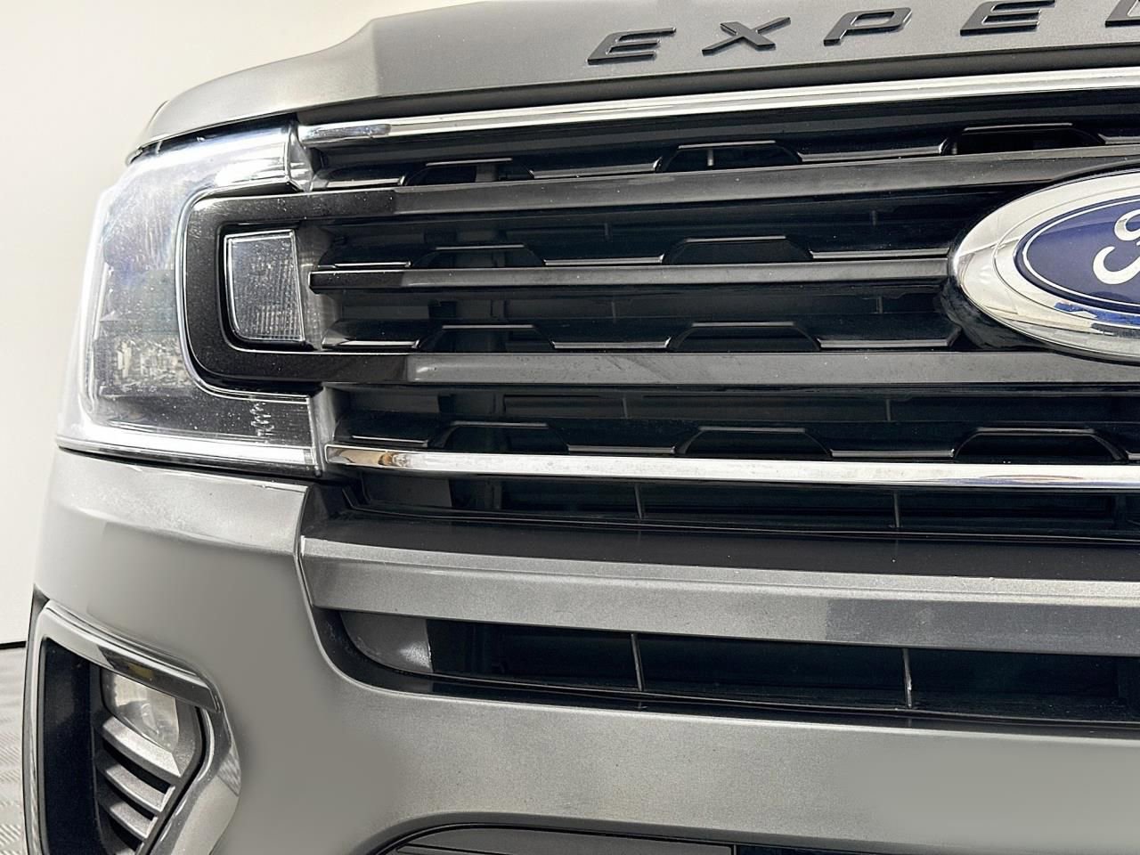 Used 2020 Ford Expedition Limited w/ Equipment Group 303A image 4