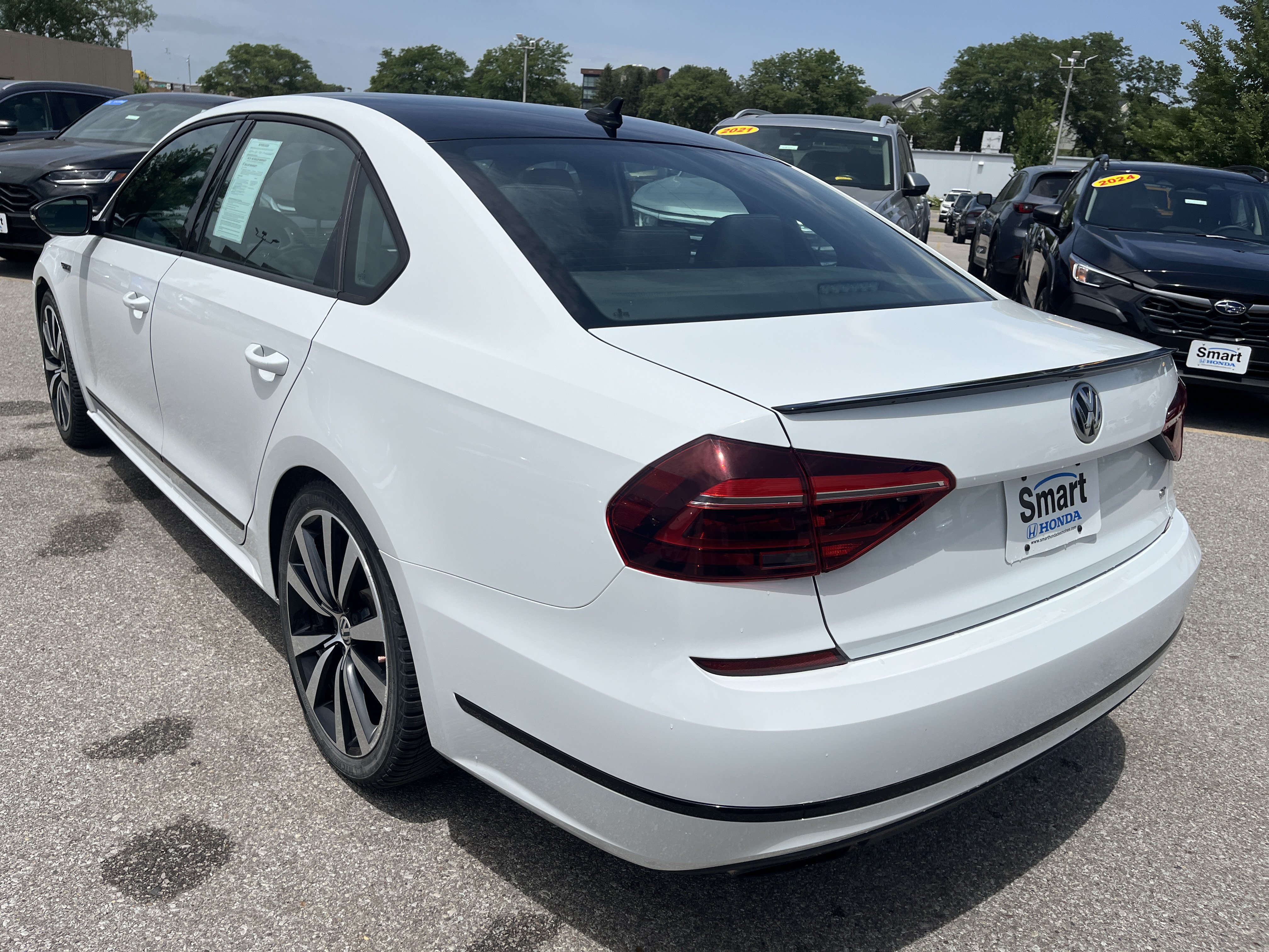Used 2018 Volkswagen Passat GT FWD image 6