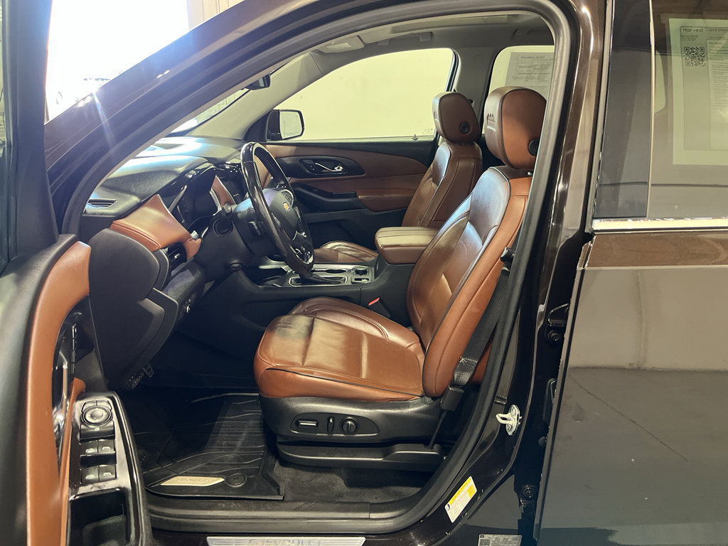Used 2019 Chevrolet Traverse High Country AWD/4WD image 26