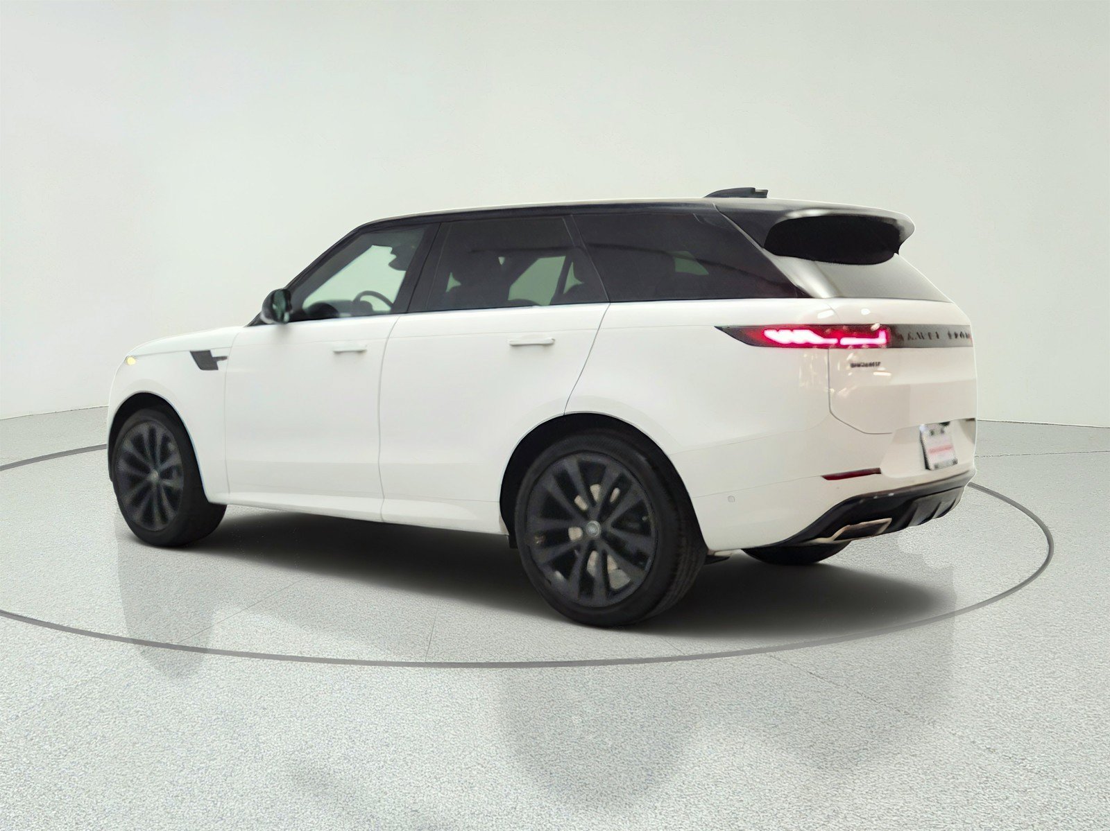 Used 2025 Land Rover Range Rover Sport Dynamic SE AWD/4WD image 7