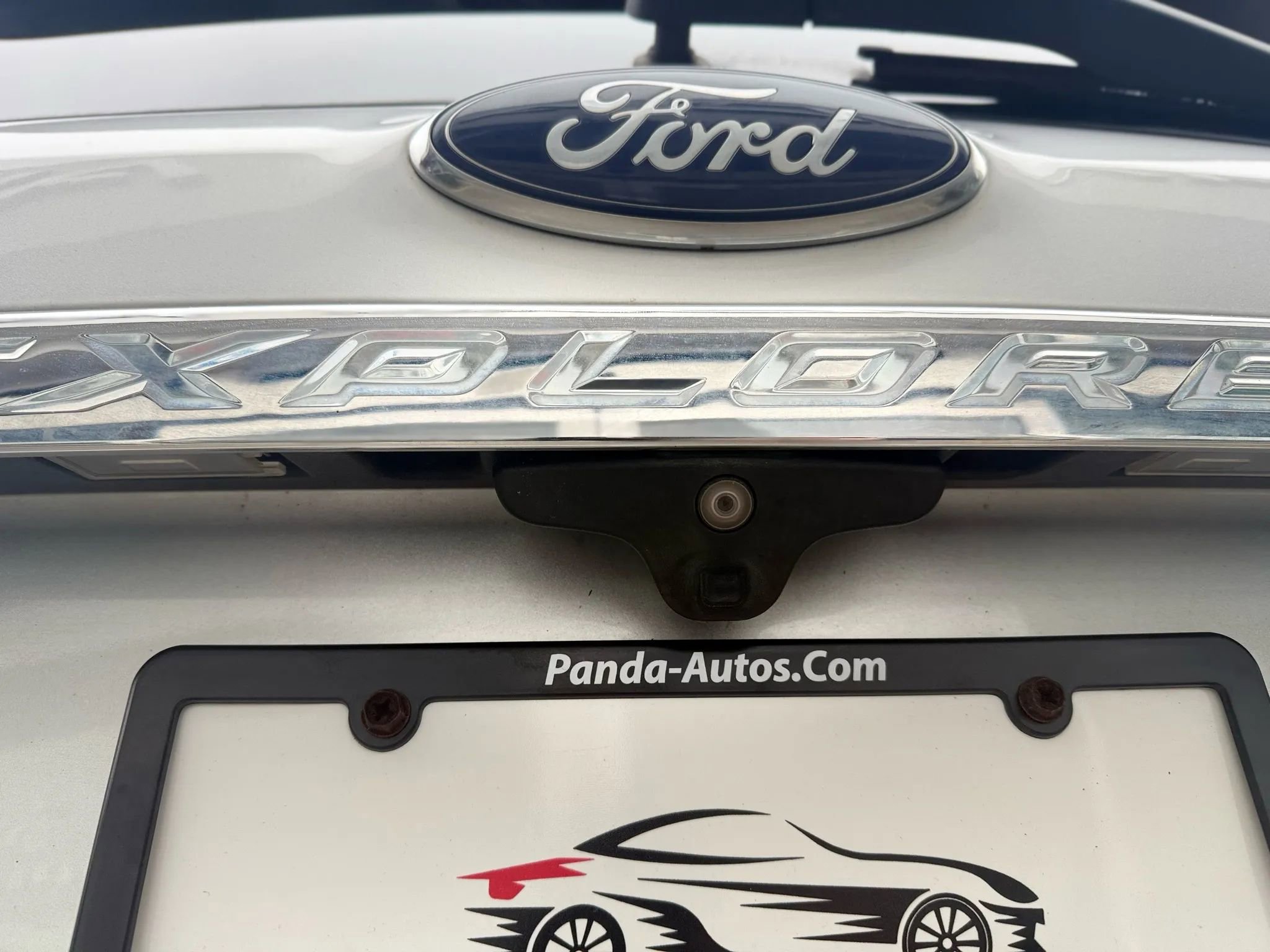 Used 2016 Ford Explorer XLT image 49