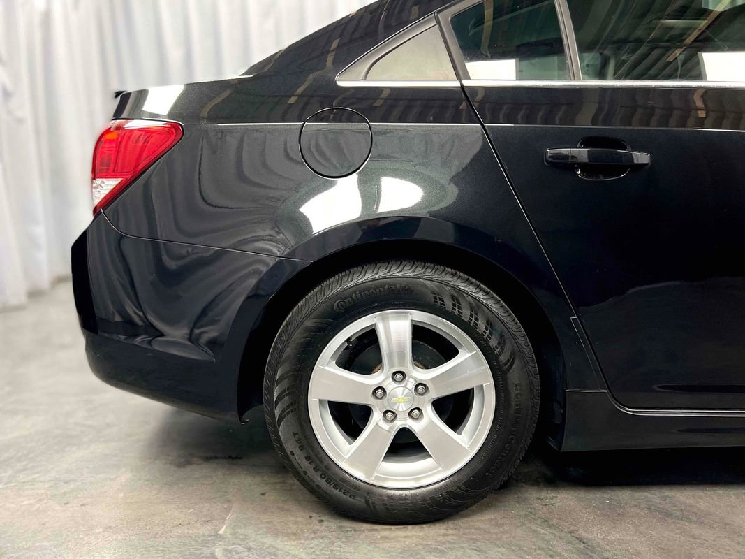 Used 2013 Chevrolet Cruze LT w/ All-Star Edition image 35