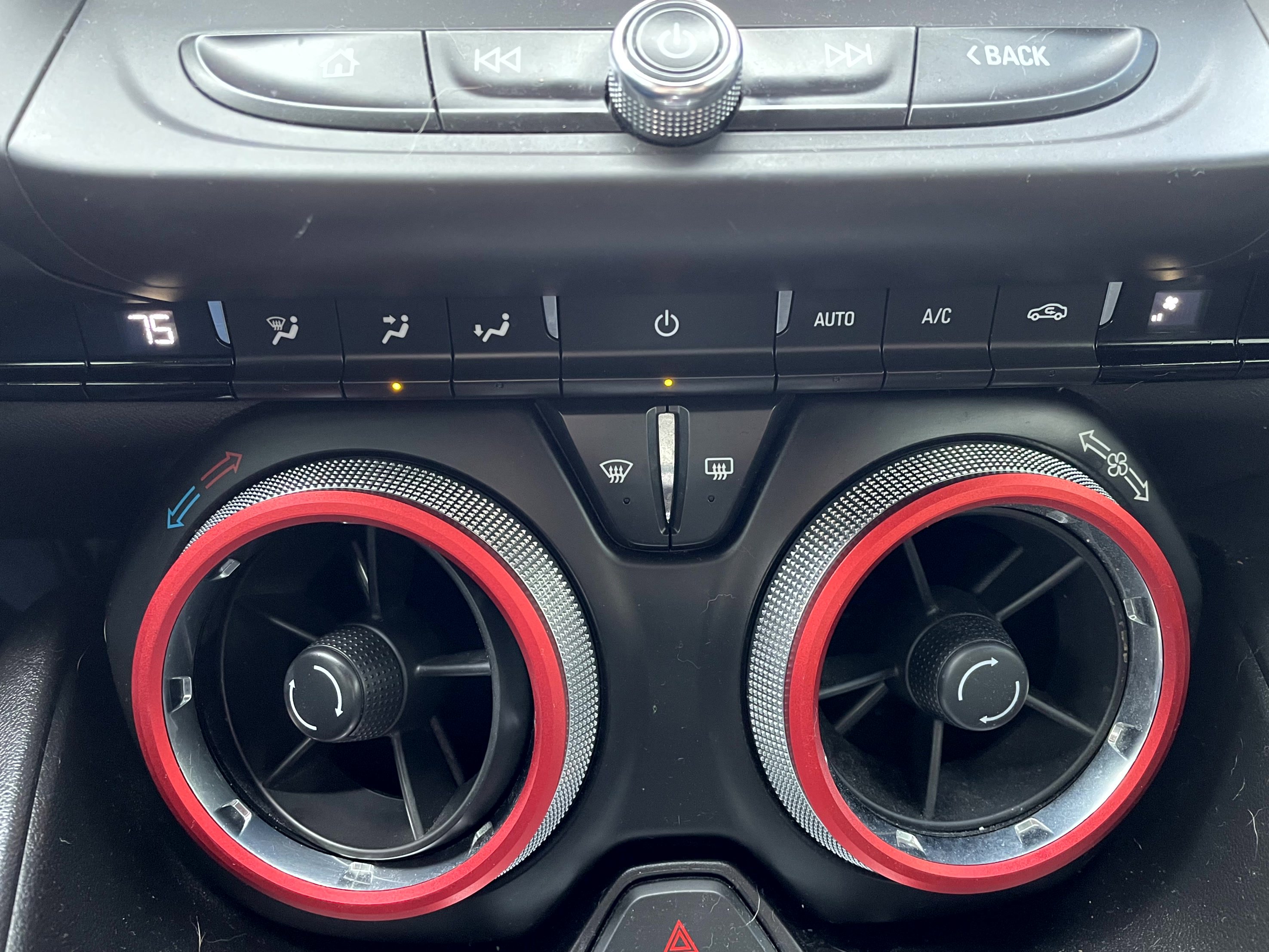 Used 2021 Chevrolet Camaro LT image 16